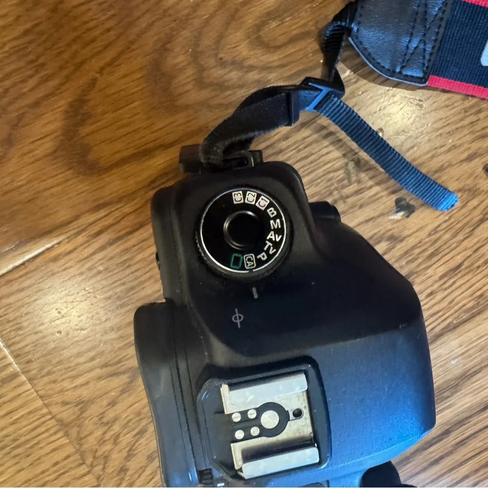 Canon EOS 5D Mark II Black Camera